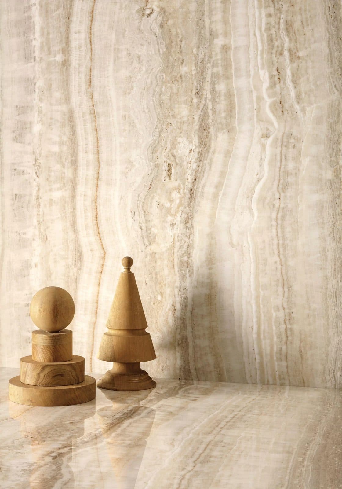 Eccentric Luxe Almond, grès cérame effet marbre grand format, Florim