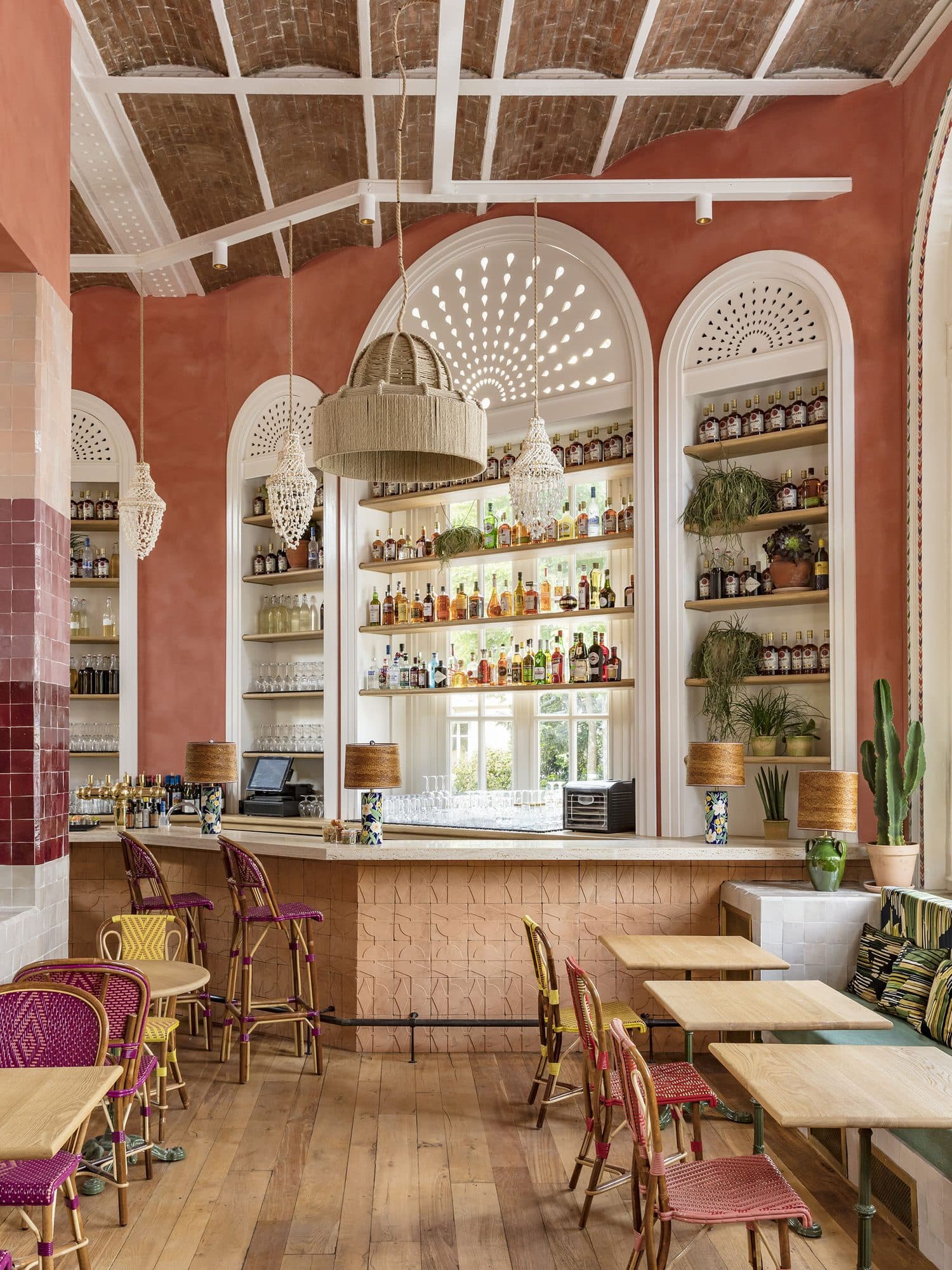 Restaurant La Gare Paris, revêtement Acanti Fornace Brioni par Laura Gonzalez
