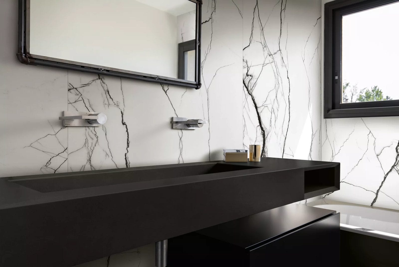 B&W Marble Breach, grès cérame effet marbre grand format, Florim