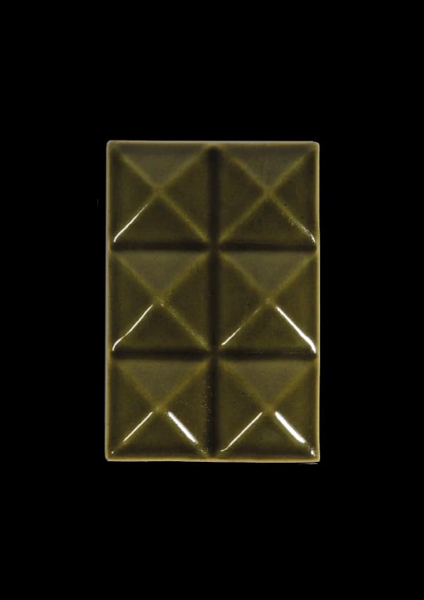 Cairo, carreau rectangulaire à pointes de diamant émail olive, carreau en grès émaillé fait main au Portugal, Barro