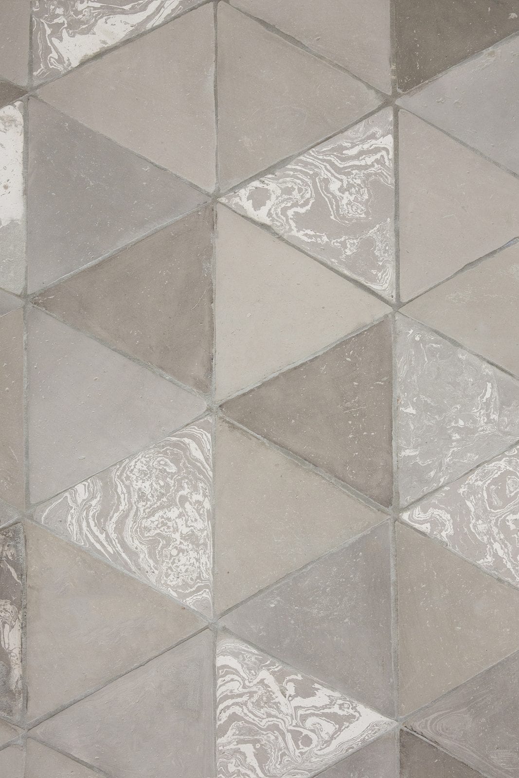 Ducale, pavement triangulaire grand format terre cuite cotto, Fornace Brioni, collection Gonzaga