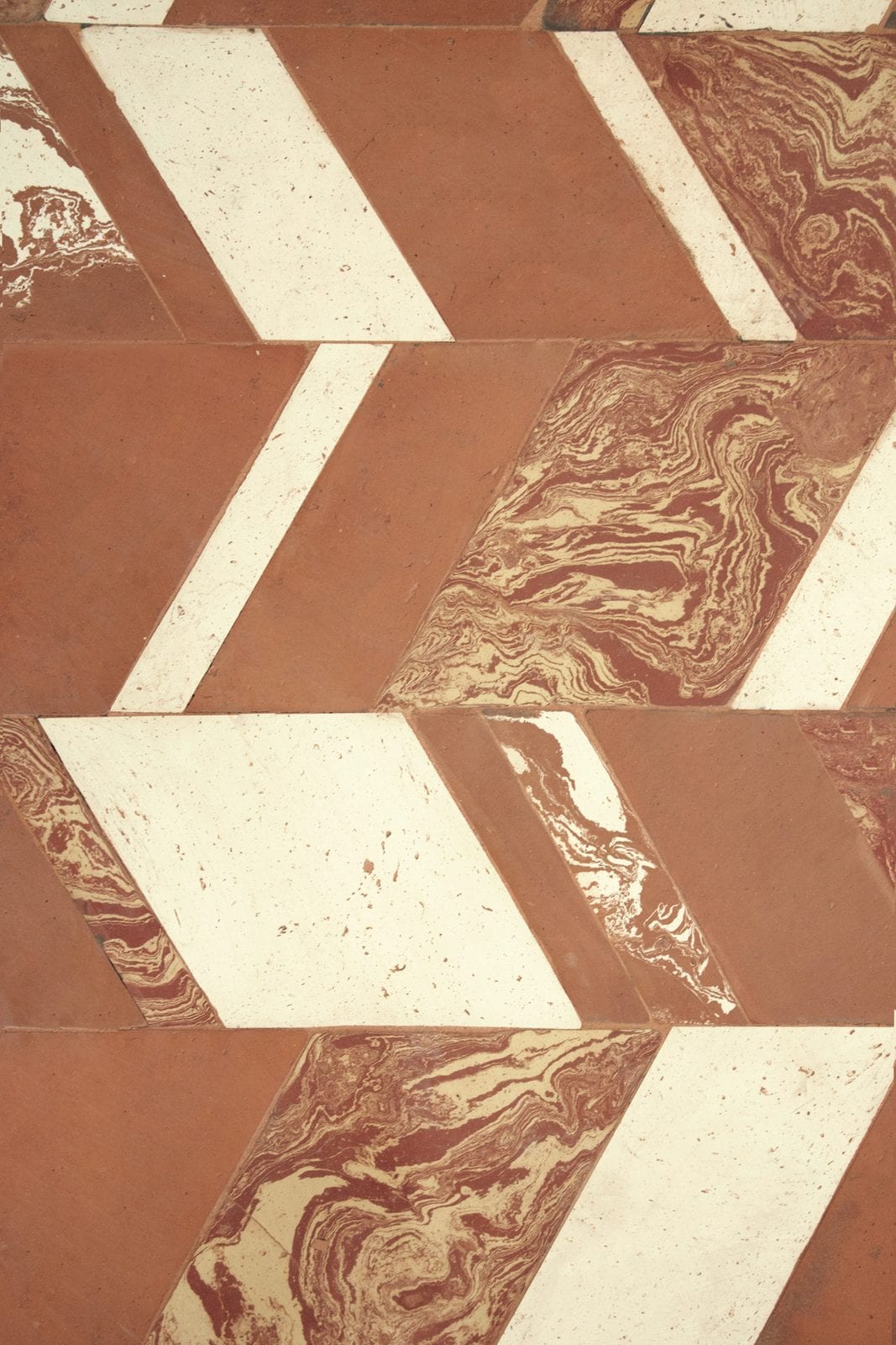 Te, pavement chevron grand format terre cuite cotto, Fornace Brioni, collection Gonzaga